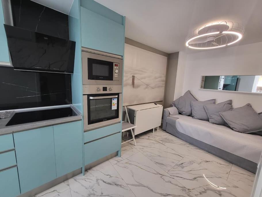 Las Canteras New 2 Bedrooms Flat At The Beach Parking Optional Лас Палмас де Гран Канария Екстериор снимка